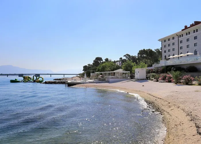 By The Sea - 13918 * Trogir