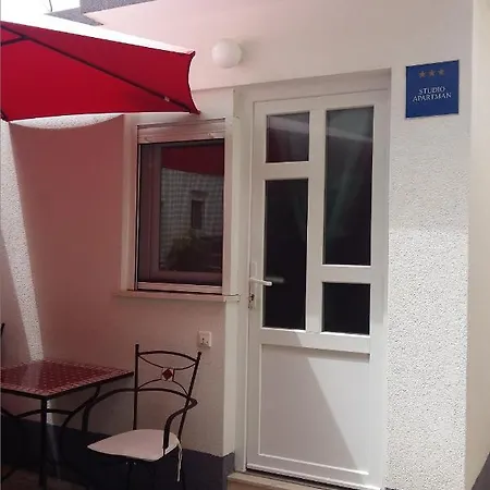 By The Sea - 13918 Apartman *