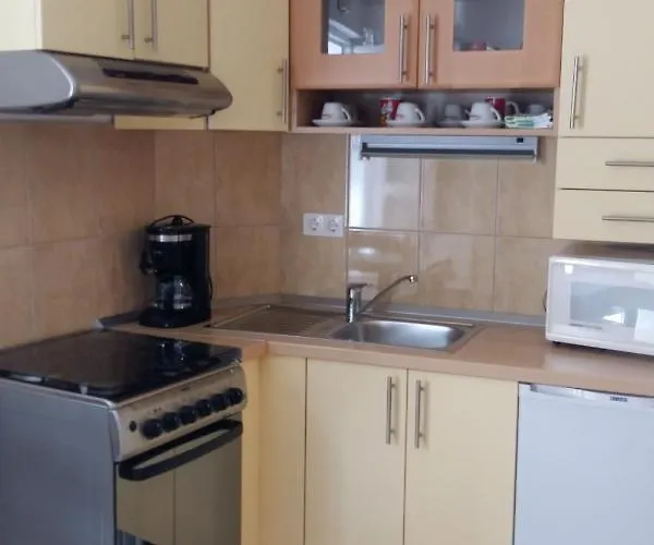 By The Sea - 13918 Apartman *